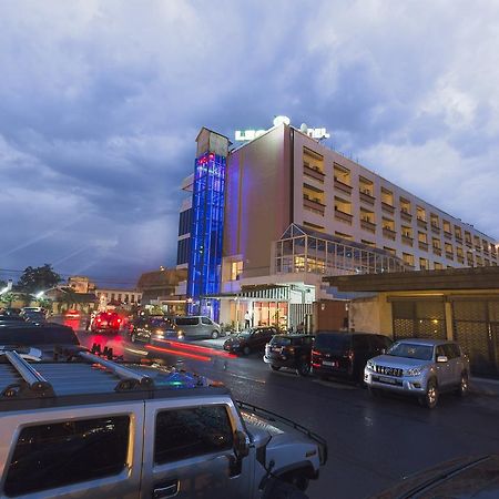 Leon Hotel Kinshasa Exteriér fotografie