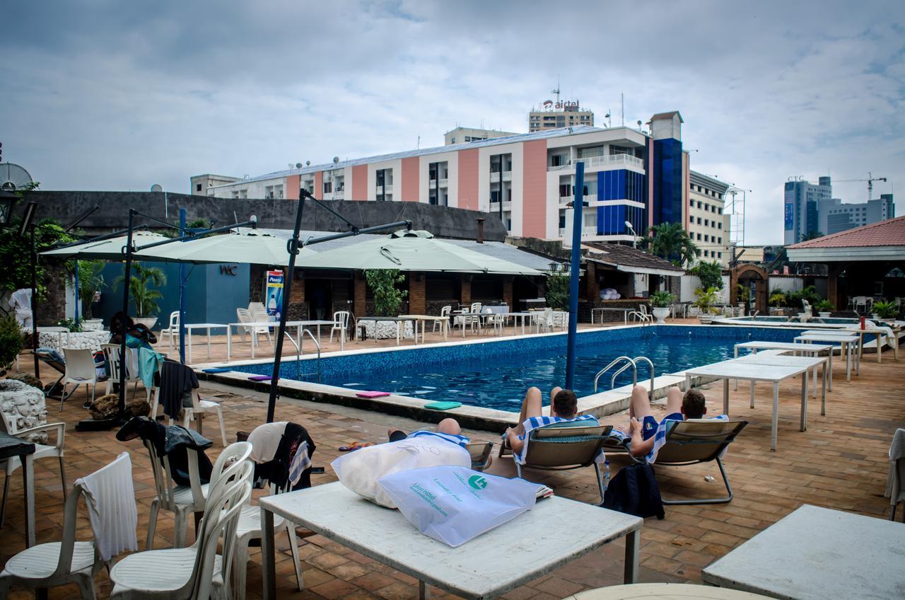 Leon Hotel Kinshasa Exteriér fotografie